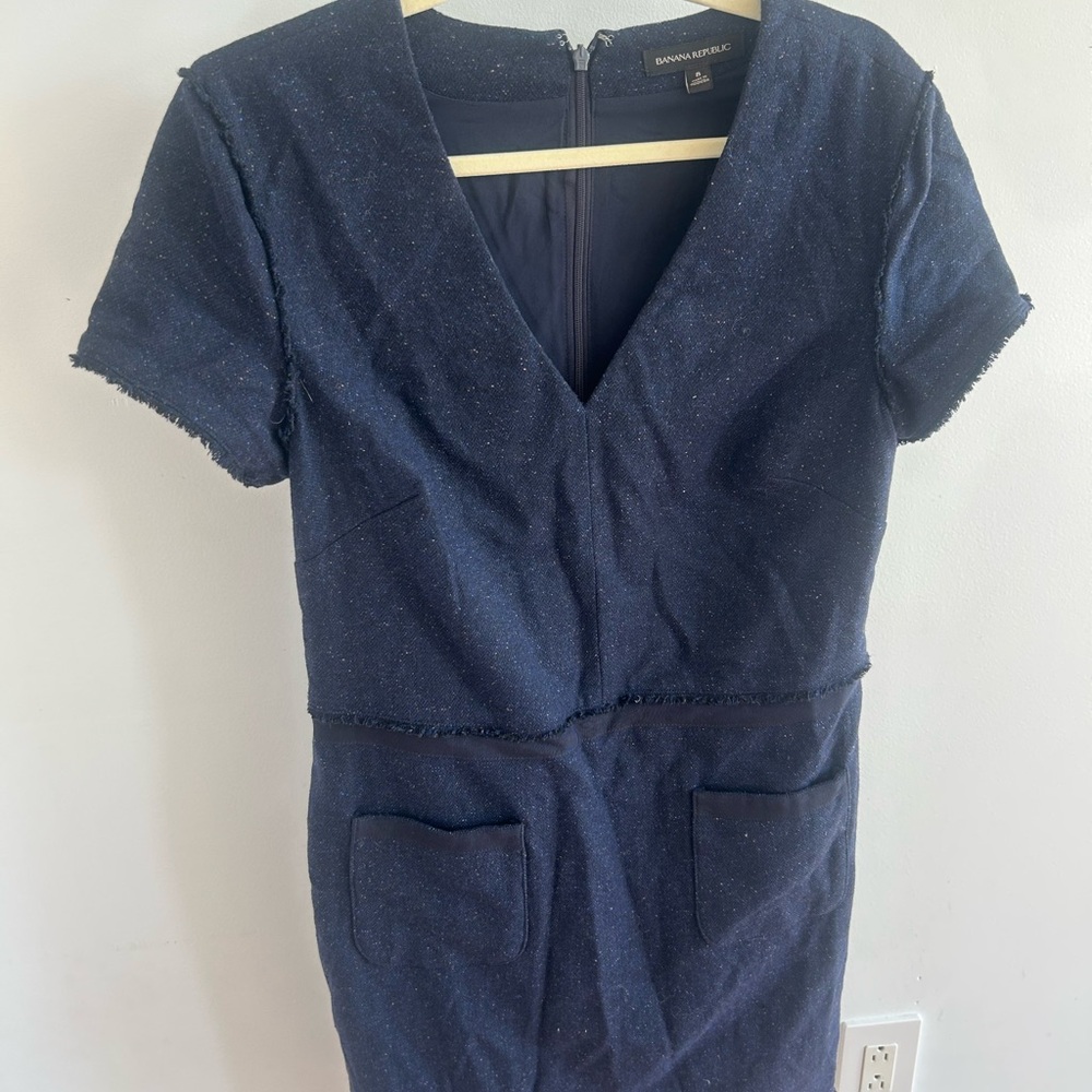 Banana Republic Dark Navy Blue Wool Blend V-Neck Sheath Dress Women's